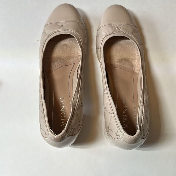 VIONIC Women’s Ruby Quilted Leather/Patent Block Heel Comfort Pump Nude Size 7 - Picture 6 of 12